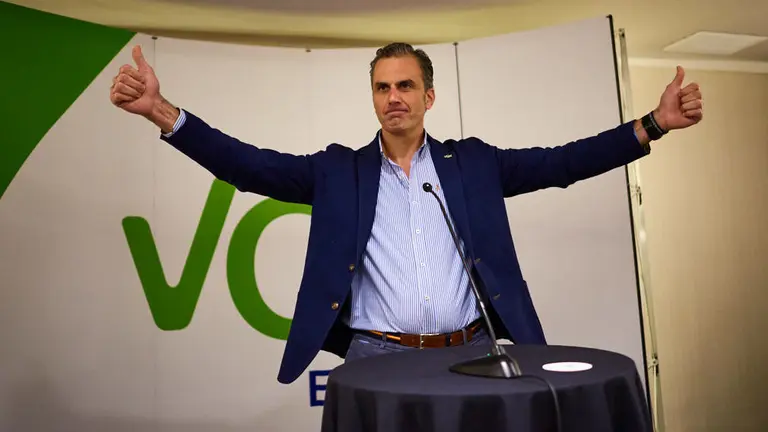 Vox celebra un acto político en el que interviene su secretario general, Javier Ortega. MIGUEL OSÉS 5