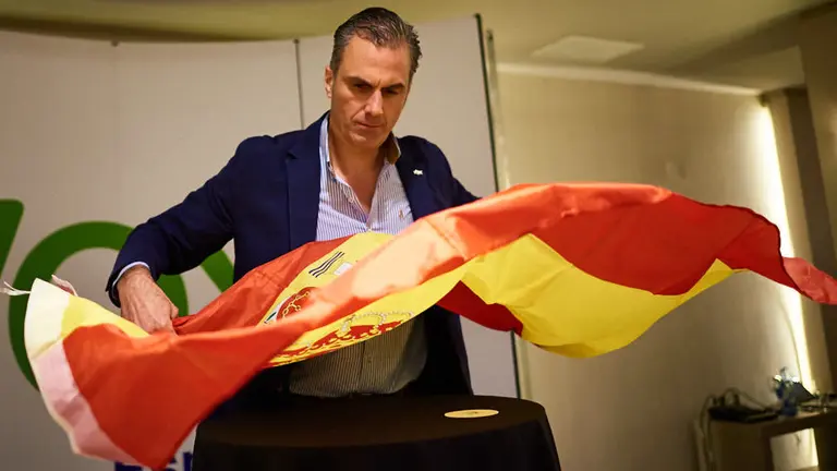 Vox celebra un acto político en el que interviene su secretario general, Javier Ortega. MIGUEL OSÉS 6