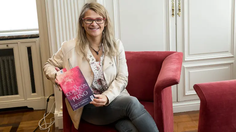 Presentación del libro _El corazón en un puño_, de la escritora Koro Cantabrana, que narra el trasplante de corazón de su hijo (03). IÑIGO ALZUGARAY