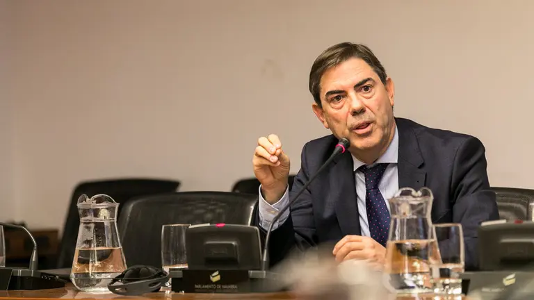 Comparecencia de Jesús Javier Munárriz en la comisión de investigación sobre la desaparición de Caja Navarra (07). IÑIGO ALZUGARAY