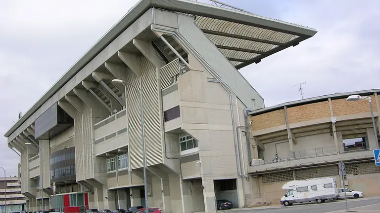 Tribuna principal del estadio de El Sadar