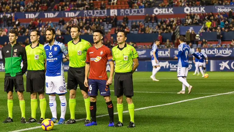 López Toca en el partido de la Liga 123 entre Osasuna y Tenerife disputado en El Sadar (05). IÑIGO ALZUGARAY