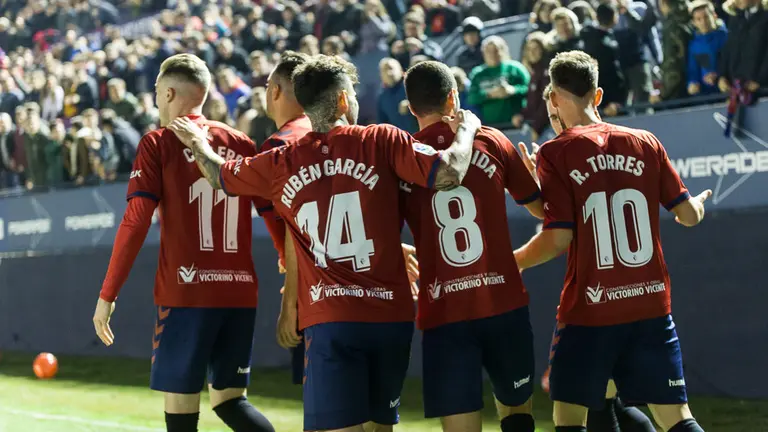 Partido de la Liga 123 entre Osasuna y Tenerife disputado en El Sadar (69). IÑIGO ALZUGARAY