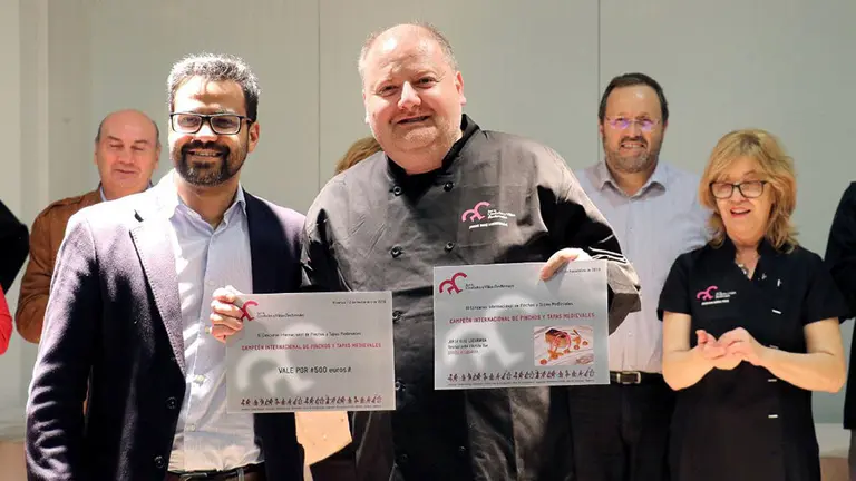 El estellés Jorge Ruiz Luzuriaga proclamado chef medieval EFE