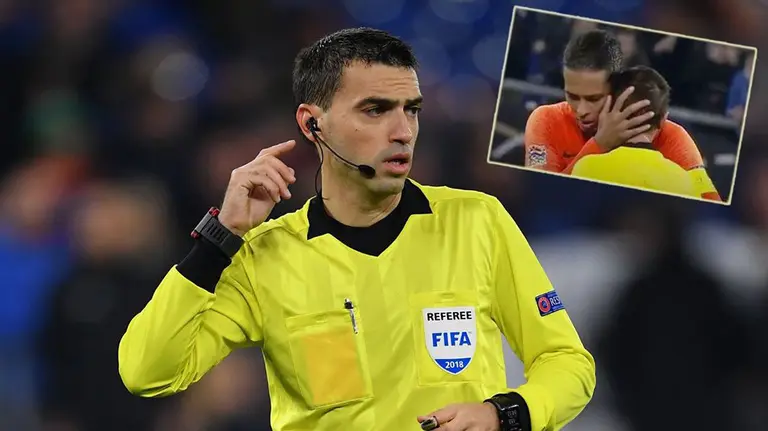 El árbitro Ovidiu Hategan, durante el Alemania-Holanda del lunes. FEDERACIÓN ALEMANA FUTBOL