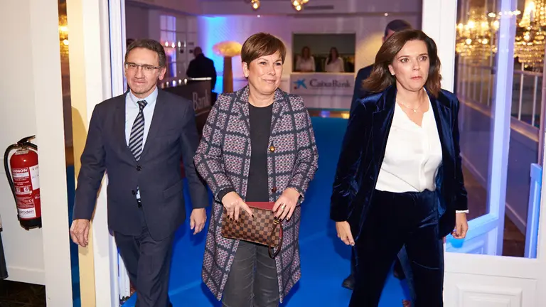 La Obra Social de CaixaBank en Navarra presenta su balance en un acto al que asiste la presidenta del Gobierno, Uxue Barkos. MIGUEL OSÉS