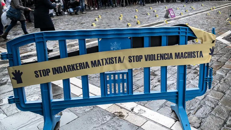 Acto del Ayuntamiento de Pamplona con motivo del Día Internacional contra la violencia hacia las mujeres (20). IÑIGO ALZUGARAY