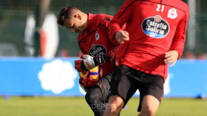 El portero Pedro, del Fabril, es novedad en la lista del equipo gallego. Web RC Deportivo.
