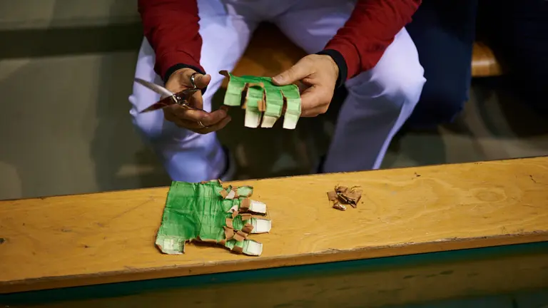 Campeonato Parejas entre Olaizola II - Albisu contra Urrutikoetxea - Aretxabaleta en el frontón Labrit de Pamplona. MIGUEL OSÉS 13