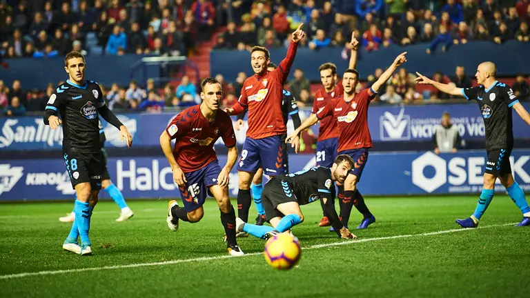 Partido entre Osasuna y Lugo correspondiente a la decimosexta jornada de liga. MIGUEL OSÉS 14