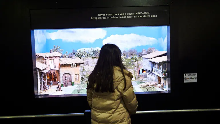 Inauguración de la exposición 'Los Belenes en Baluarte' de la Asociación de Belenistas de Pamplona. MIGUEL OSÉS 18