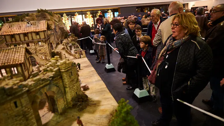 Inauguración de la exposición &#39;Los Belenes en Baluarte&#39; de la Asociación de Belenistas de Pamplona. MIGUEL OSÉS 24