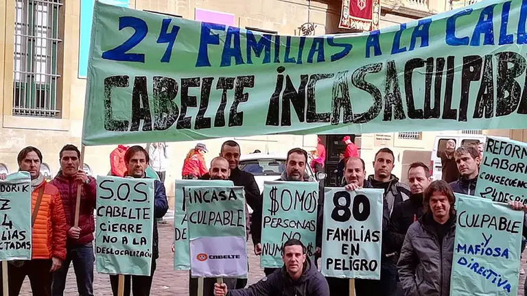 Trabajadores de la empresa Calbete-Incasa en Egüés denuncian su situación en una manifestación. CEDIDA