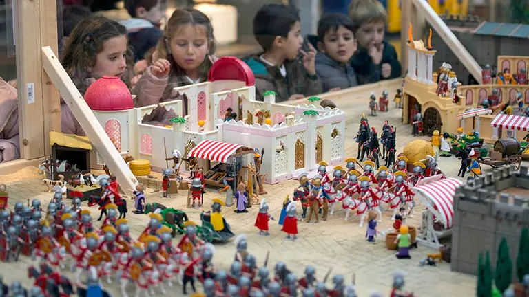 Itaroa inaugura su Belén formado por clicks de playmobil. CEDIDA (2)