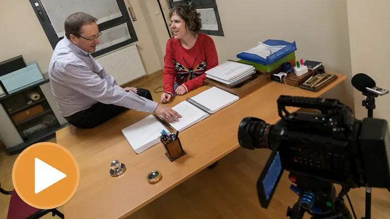 Rodaje de 'Cena en el taller de artesanía', serie para Youtube creada por Andrés Garralda (08) player