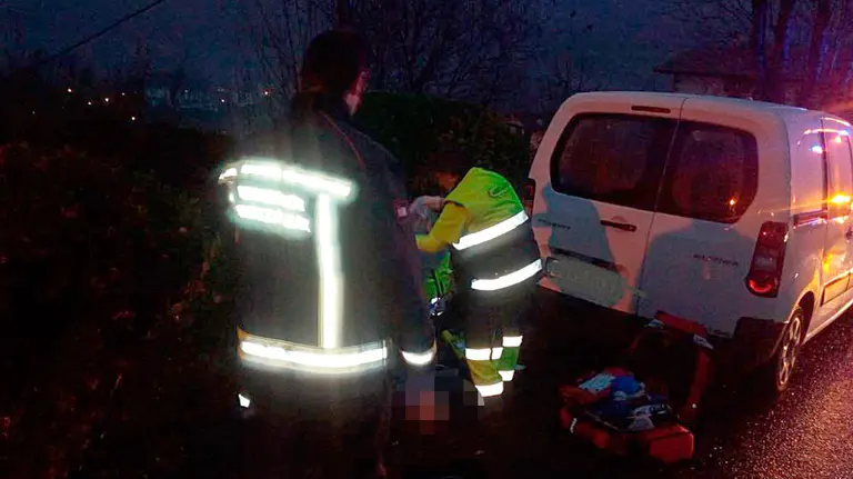 Un hombre de 79 a&ntilde;os ha fallecido en Igantzi atropellado por su propia furgoneta. BOMBEROS DE NAVARRA