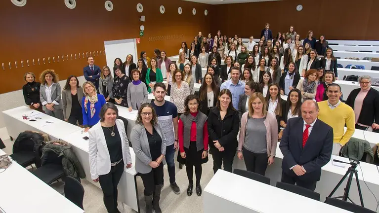 Los alumnos de la UNAV que han desarrollado los diez proyectos UNAV