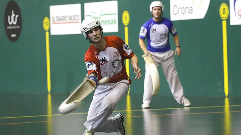 Partido de semifinales del torneo de parejas de remonte. Maialen Andrés.