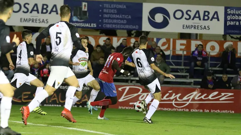 Jugada del gol del equipo riojano ante el Tudelano. Twitter CD Calahorra.