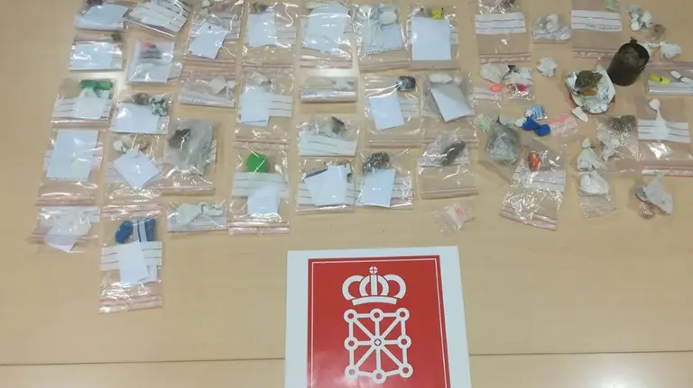Inautaciones de drogas realizado en un local de Pamplona POLIC&Iacute;A FORAL