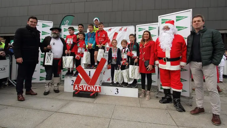 Entrega de premios de la carrera infantil de Navidad CEDIDA