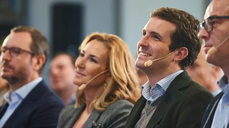 El presidente del Partido Popular, Pablo Casado, presenta a los principales candidatos del partido para las próximas elecciones en Navarra, acto al que acude con el vicesecretario de Organizació (2)
