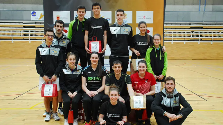 Participantes en el campeonato navarro de Bádminton. Cedida CB Belmecher.