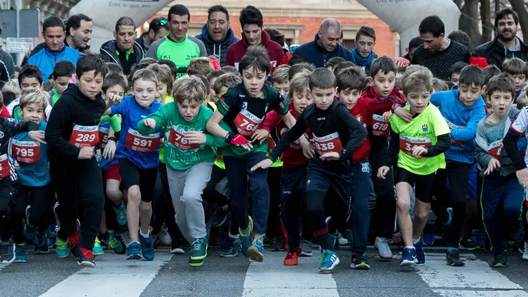 Niños y niñas de todas las edades participan en la San Silvestre 2018 de Pamplona -(13). IÑIGO ALZUGARAY