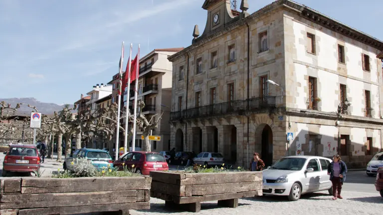 Ayuntamiento de Echarri Aranaz.