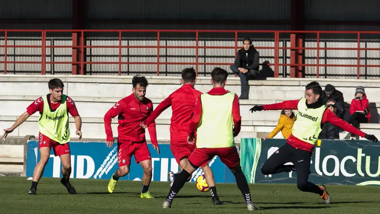 Entrenamiento de Osasuna en las instalaciones de Tajonar (09). IÑIGO ALZUGARAY