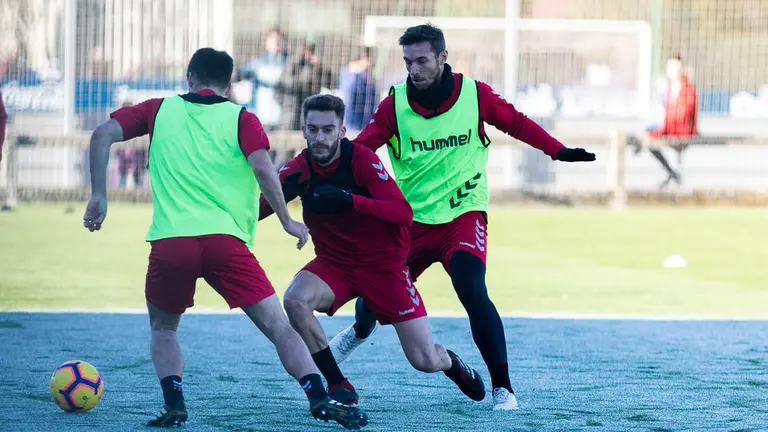 Entrenamiento de Osasuna en las instalaciones de Tajonar (18). IÑIGO ALZUGARAY