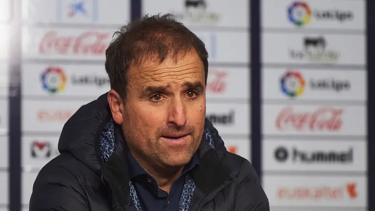 Jagoba Arrasate, entrenador de Osasuna, durante la rueda de prensa posterior al partido. MIGUEL OSÉS 1