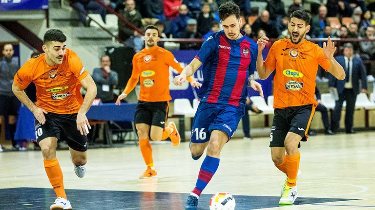 Partido Levante UD - Ribera Navarra en Valencia. Foto Lnfs.