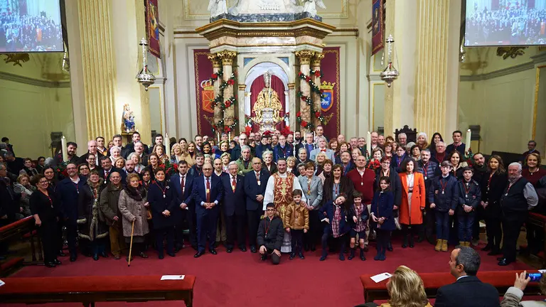 Nuevos cofrades en San Lorenzo. MIGUEL OSÉS
