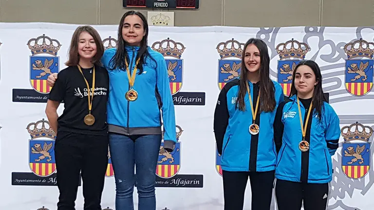 Participantes en el torneo de bádminton en Alfajarín. Cedida.