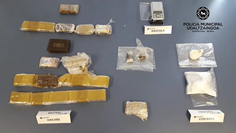 La Policía Municipal detiene en Pamplona a dos personas por tráfico de drogas TWITTER POLICÍA MUNICIPAL
