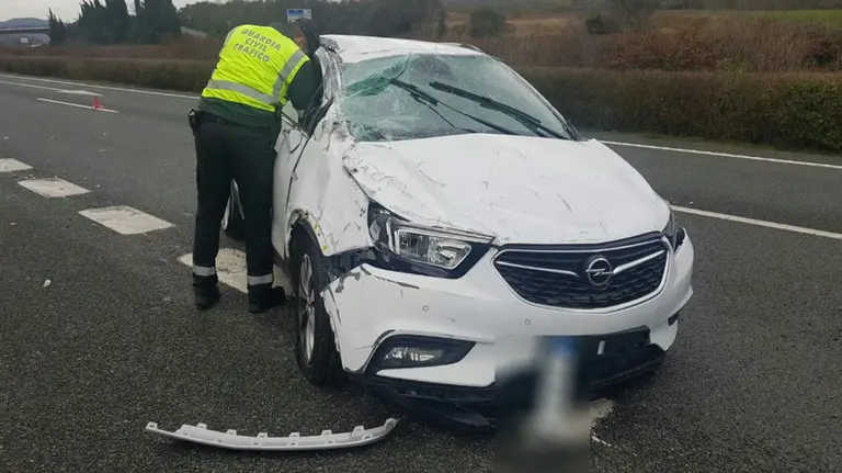 Accidente en Villanueva de Araquil (2) GUARDIA CIVIL