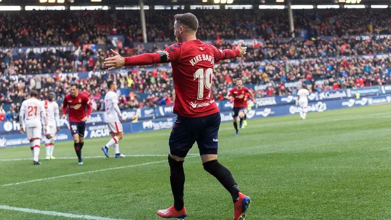 Partido entre Osasuna y Mallorca disputado en El Sadar (74). IÑIGO ALZUGARAY