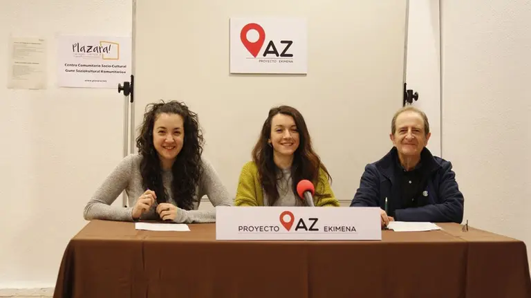 Representantes de Az Ekimena, en una rueda de prensa EUROPA PRESS