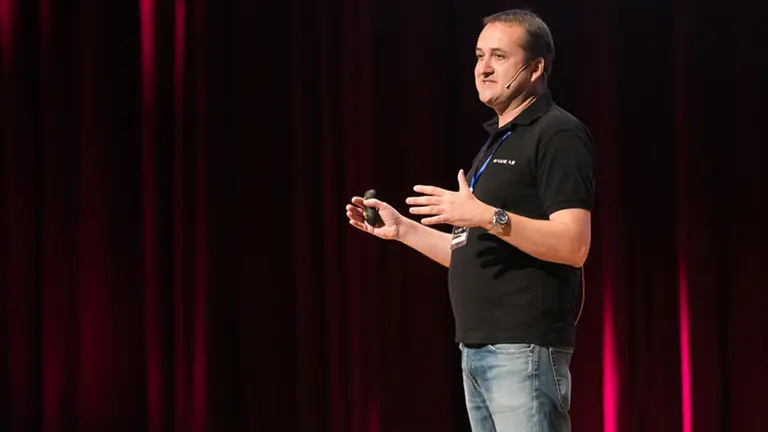 El divulgador científico Daniel Torregrosa durante una de sus ponencias Foto UNIVERSIDAD DE BURGOS