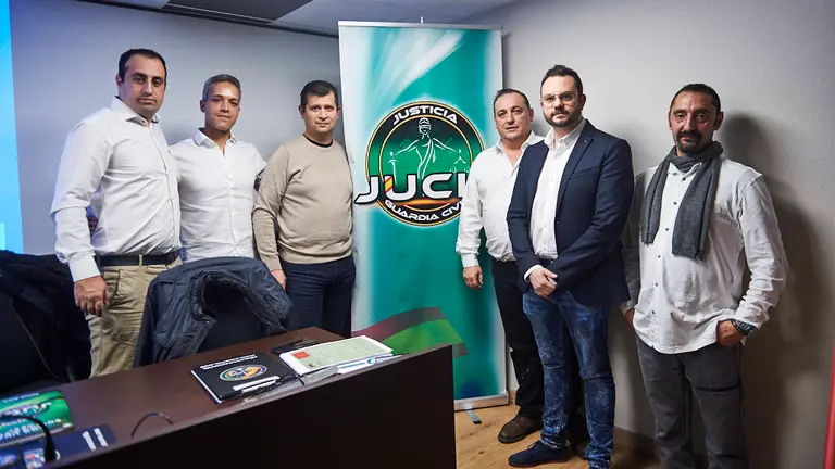 Presentación de la nueva asociación profesional de la Guardia Civil JUCIL en la Comandancia de la Avenida Galicia. MIGUEL OSÉS