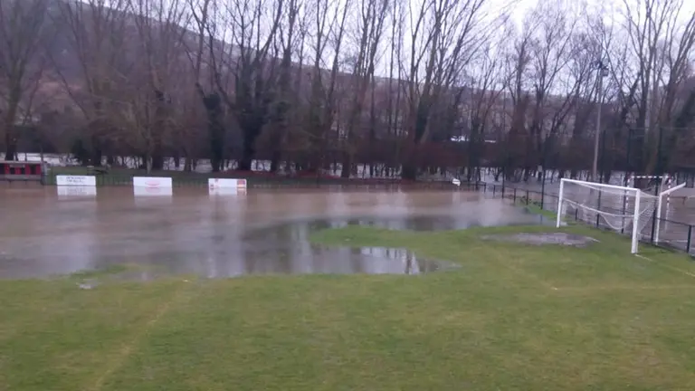 Campo de fútbol de Igeldea en Arre. Twitter Avance.