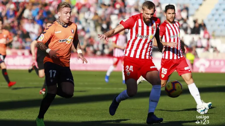 Partido entre el Almería y Osasuna en el Estadio de los Juegos Mediterráneos. LALIGA 123