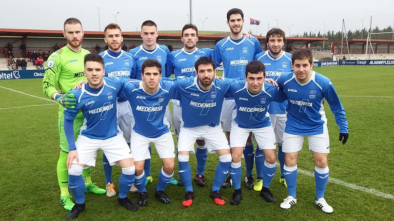 Equipo titular del Ardoi ante Osasuna en las instalaciones de Tajonar