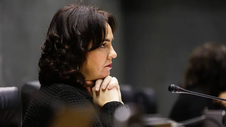 Ainhoa Aznárez, presidenta del Parlamento, fue elegida cuando formaba parte del grupo de Podemos. PARLAMENTO DE NAVARRA