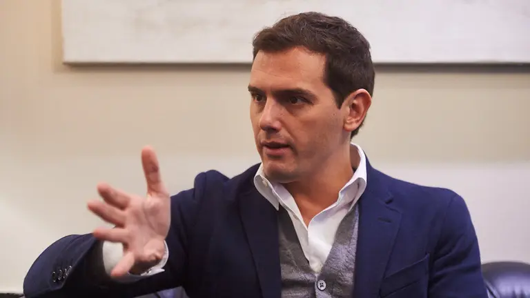 El presidente de ciudadanos Albert Rivera en una entrevista en el Hotel Leyre en Pamplona. MIGUEL OSÉS 3