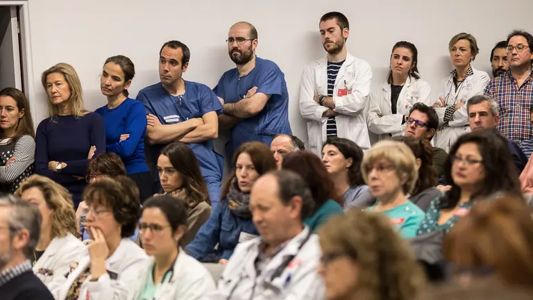 Segunda jornada de huelga de los médicos del Servicio Navarro de Salud-Osasunbidea para reivindicar una mejora de la relación médico-paciente y de sus condiciones laborales. IÑIGO ALZUGARAY (3)