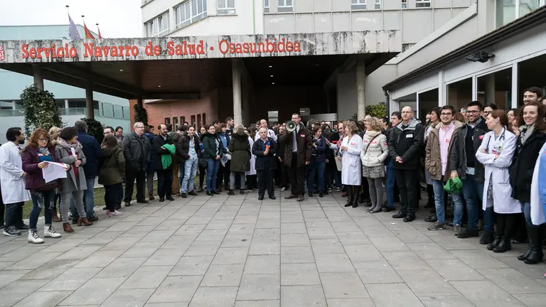 Segunda jornada de huelga de los médicos del Servicio Navarro de Salud-Osasunbidea para reivindicar una mejora de la relación médico-paciente y de sus condiciones laborales. IÑIGO ALZUGARAY (25)