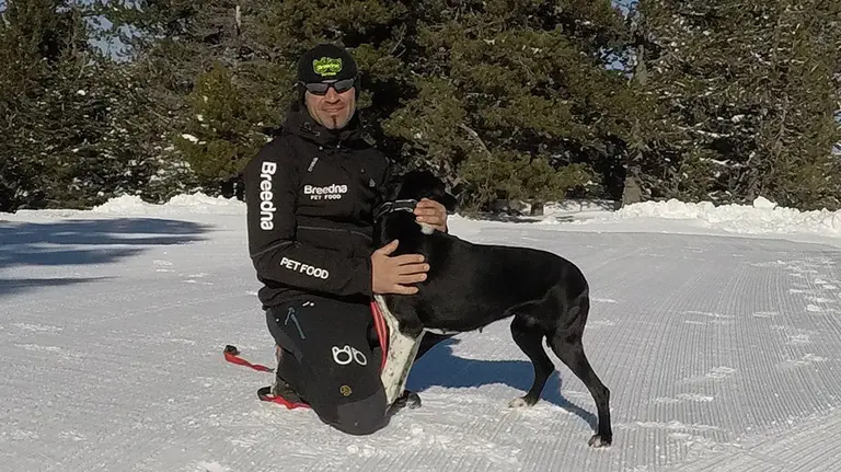 Iker Ozcoidi consigue otro éxito en su carrera como musher. Cedida.