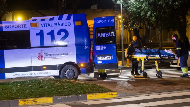Accidente en la rotonda de Hospitales. MIGUEL OSÉS